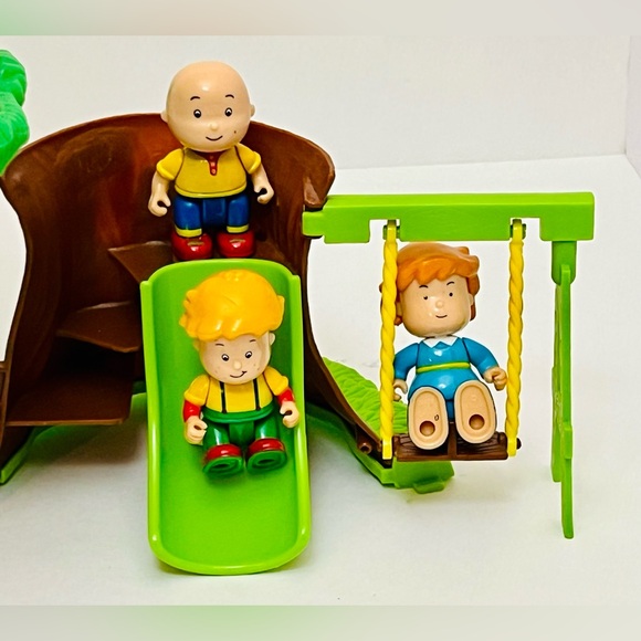 RARE Caillou Treehouse Playset - Picture 5 of 8